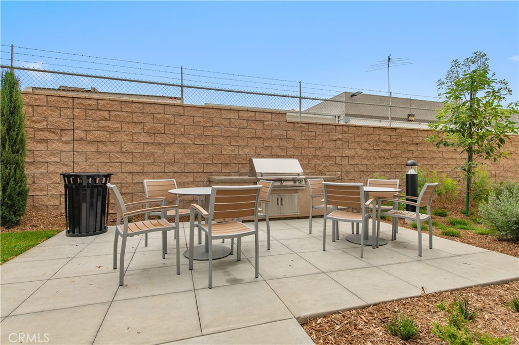 2215 W Orange Ave 12 Property Photo 35