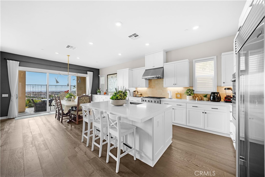 545 Serrano Summit Drive Property Photo 4