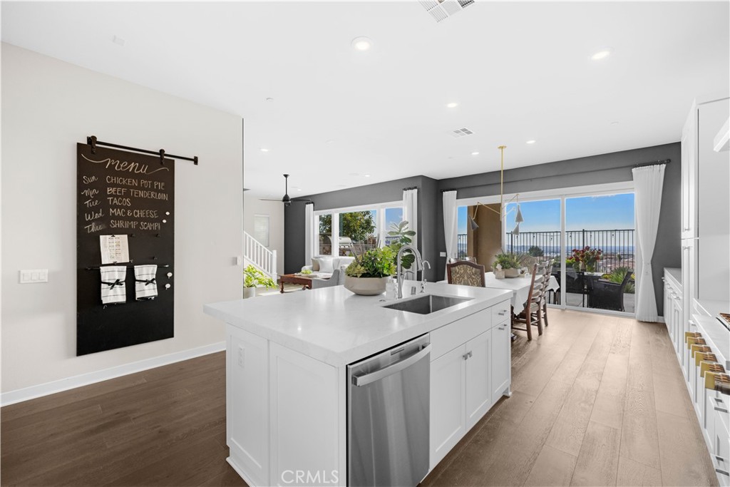 545 Serrano Summit Drive Property Photo 6