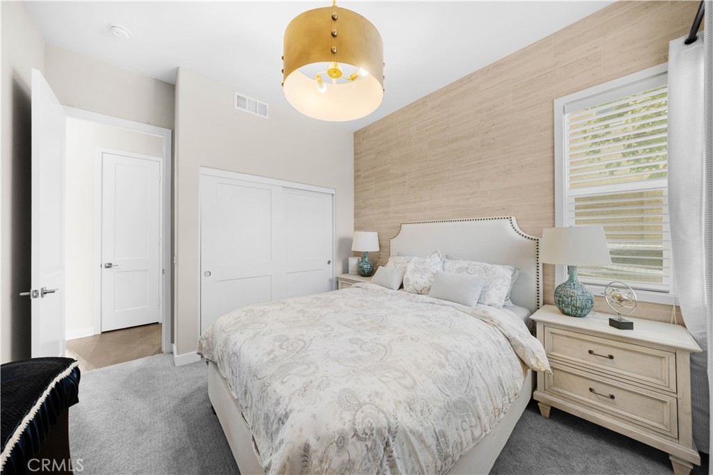 545 Serrano Summit Drive Property Photo 17