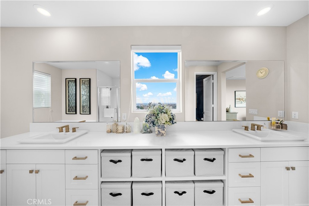 545 Serrano Summit Drive Property Photo 28