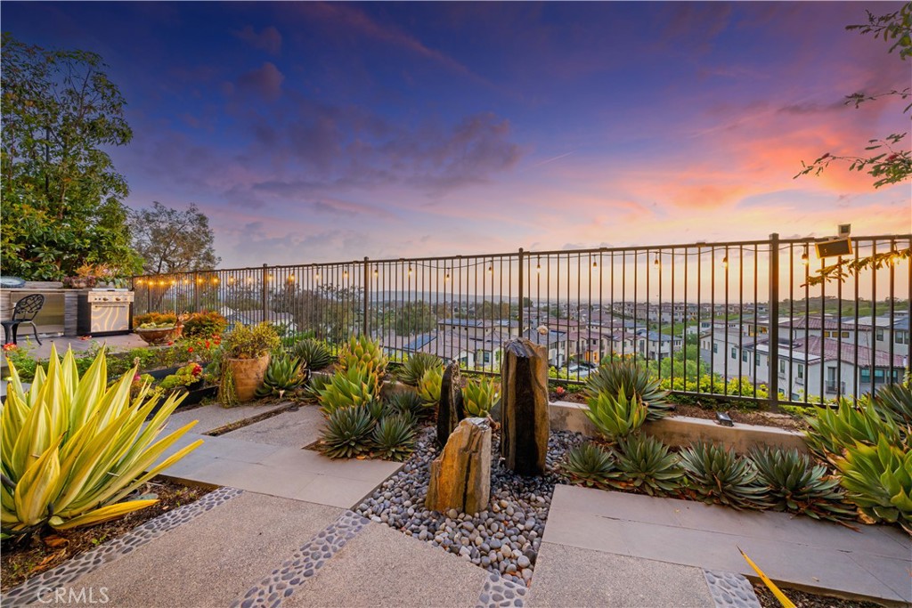 545 Serrano Summit Drive Property Photo 45