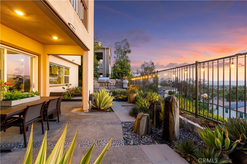 545 Serrano Summit Drive Property Photo 46