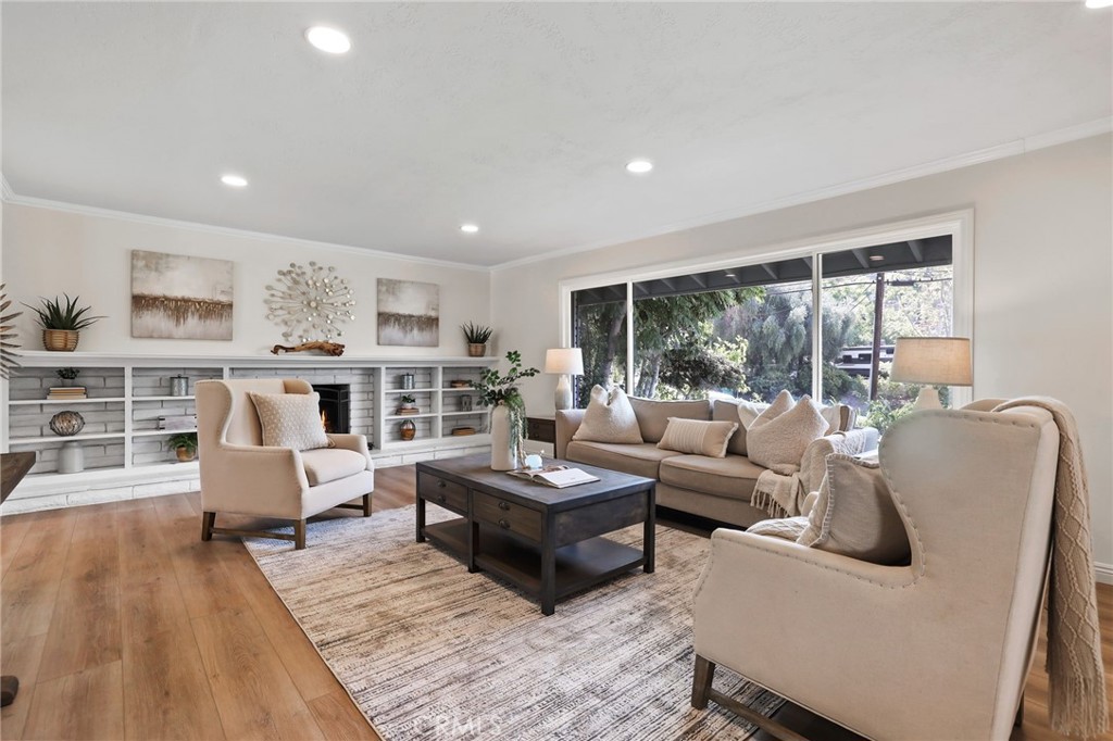 19201 Barrett Lane Property Photo 8