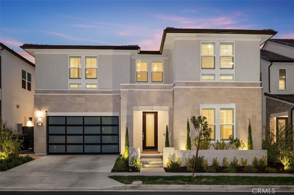 160 Royal Property Photo 1