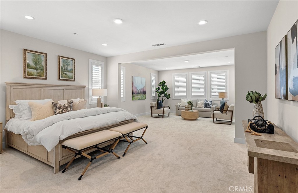 160 Royal Property Photo 21