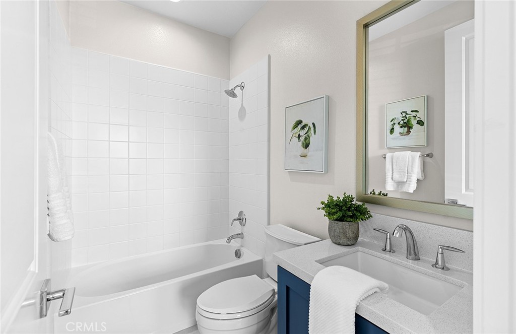 160 Royal Property Photo 25