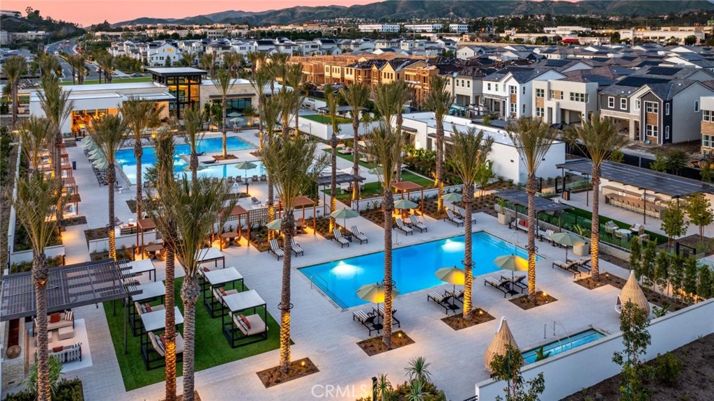 160 Royal Property Photo 40