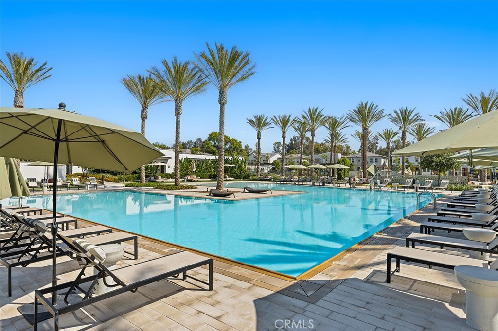 160 Royal Property Photo 46