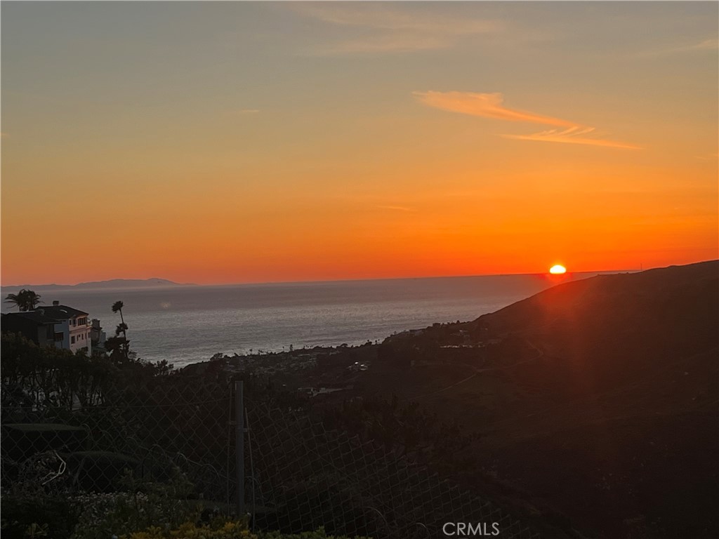 1569 Skyline Property Photo 1