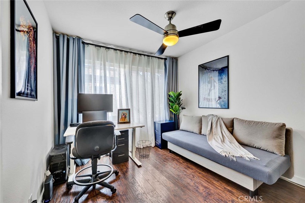 177 N Singingwood Street 22 Property Photo 15