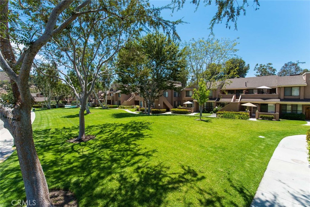 177 N Singingwood Street 22 Property Photo 22