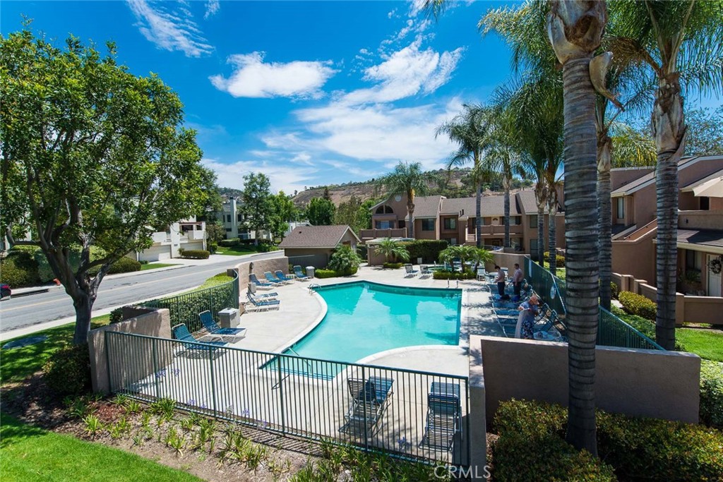 177 N Singingwood Street 22 Property Photo 25