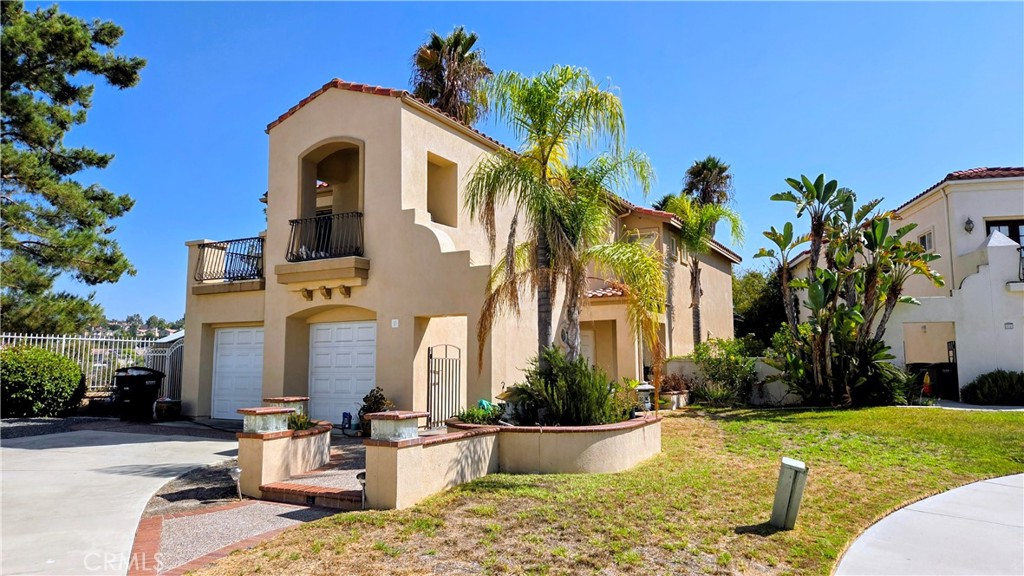 10 Verano Property Photo 1