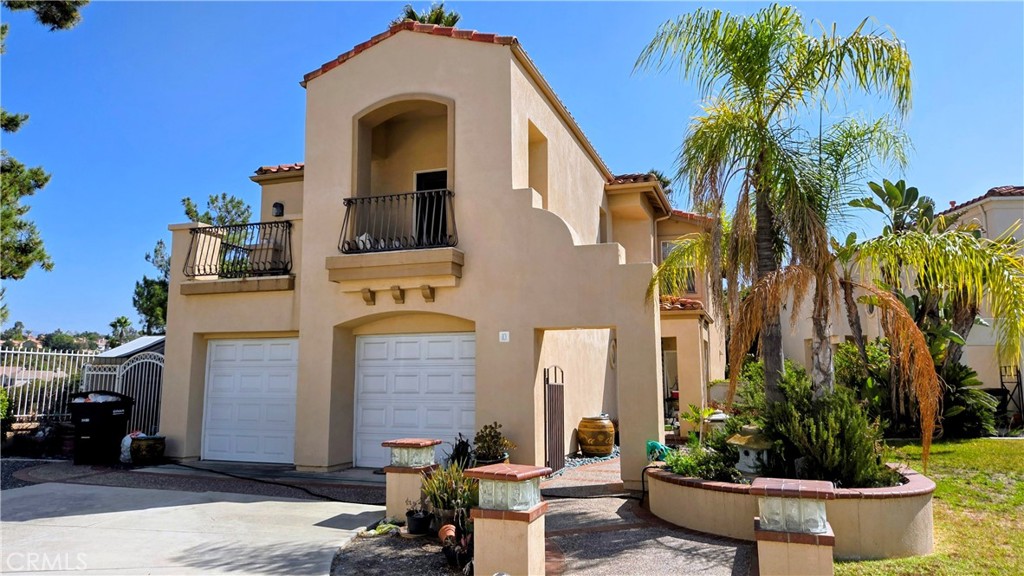 10 Verano Property Photo 4