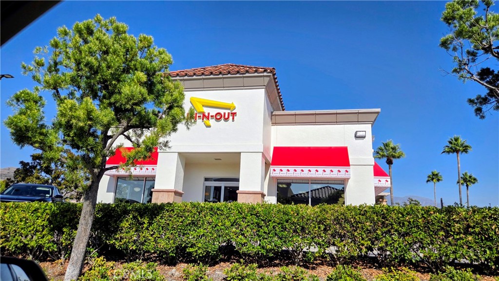 10 Verano Property Photo 15