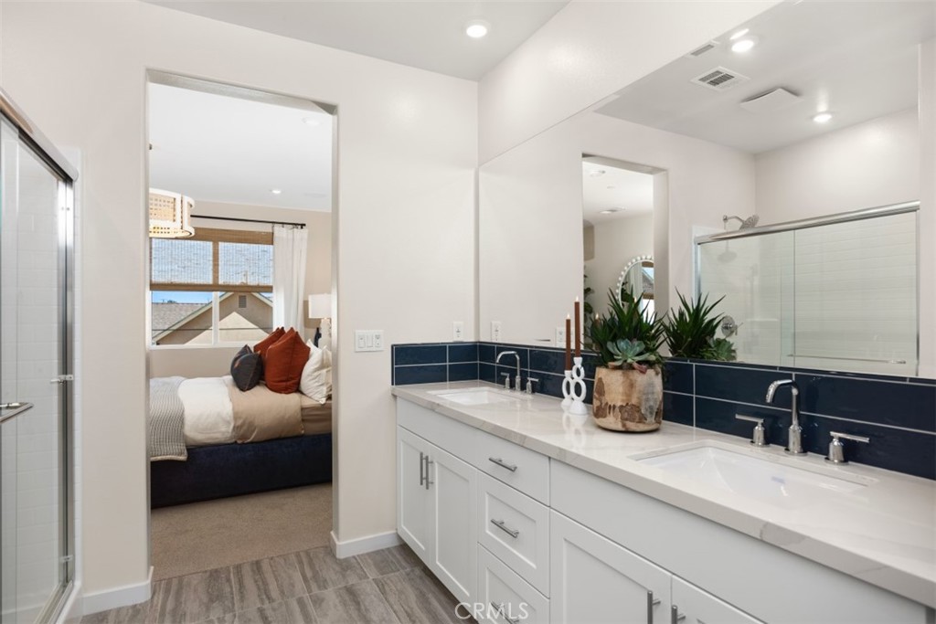 7022 Solara Way Property Photo 16