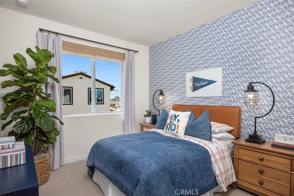 7022 Solara Way Property Photo 18