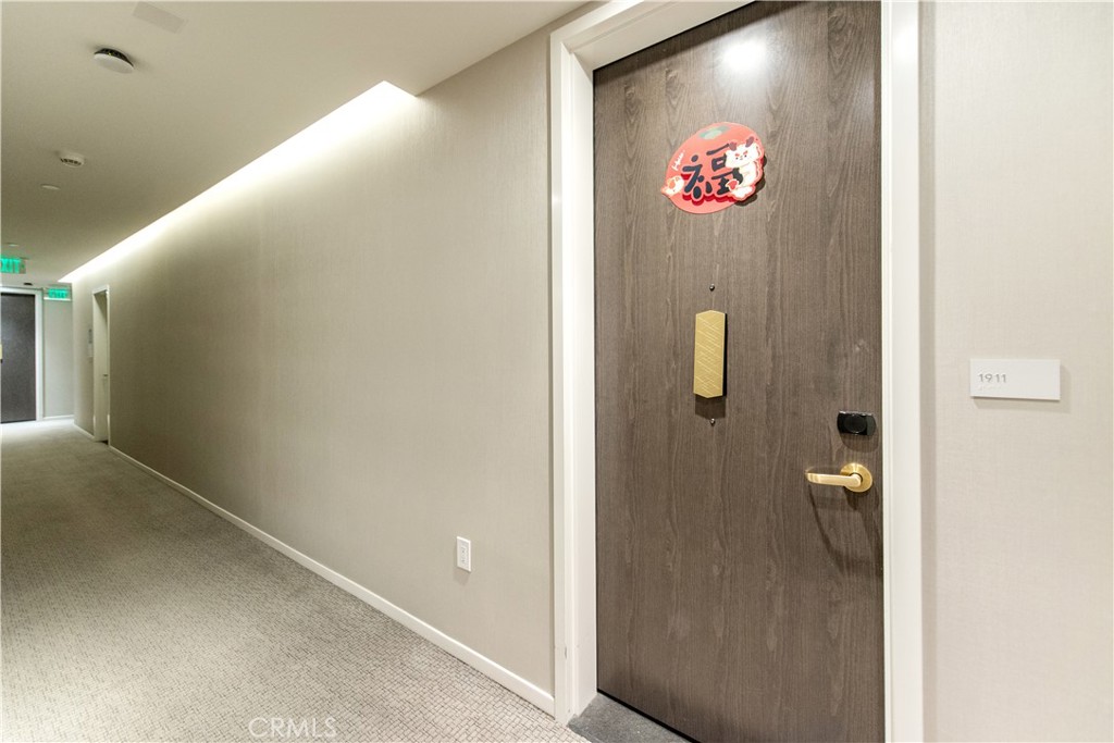889 Francisco 1911 Property Photo 4