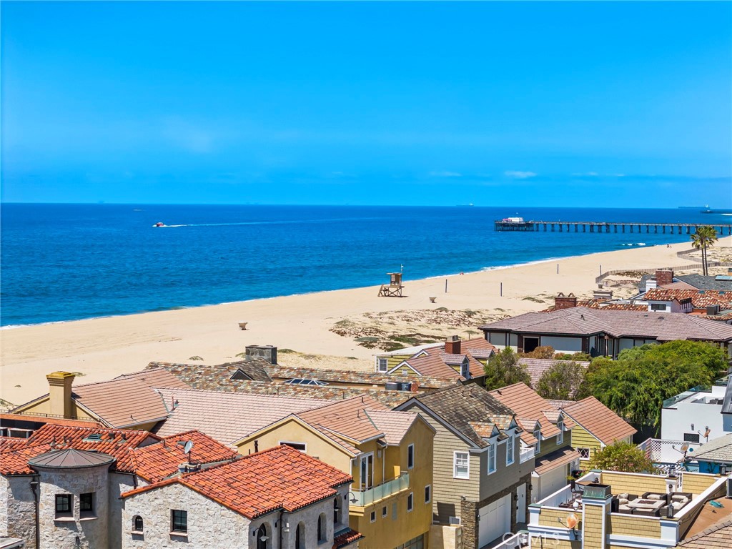 1554 E Oceanfront Property Photo 1