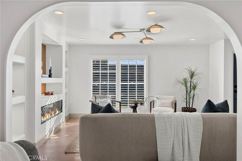 439 Normandy Property Photo 5