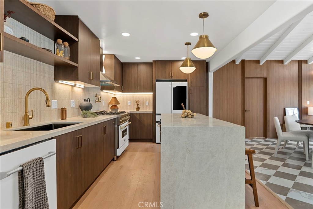 439 Normandy Property Photo 10