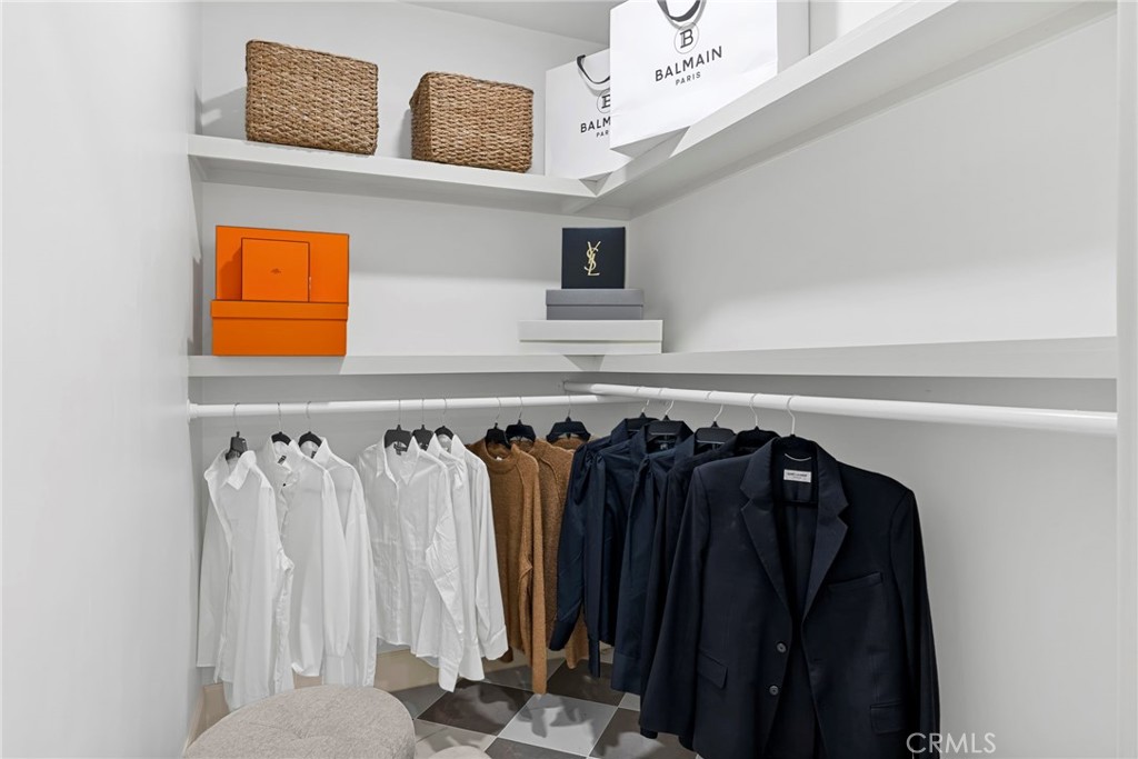 439 Normandy Property Photo 21