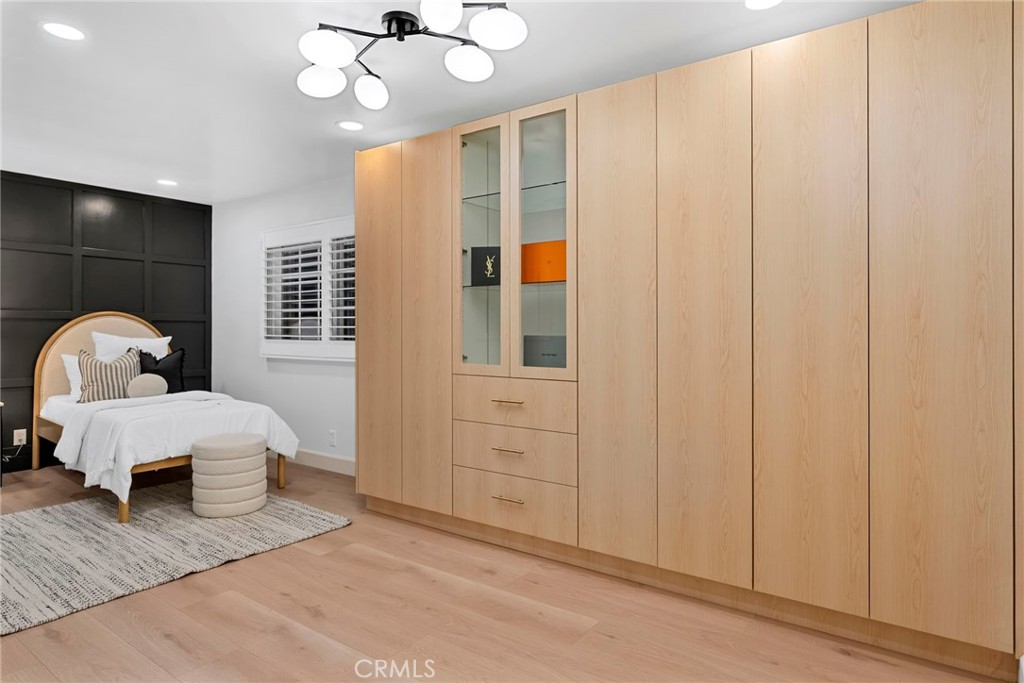 439 Normandy Property Photo 28