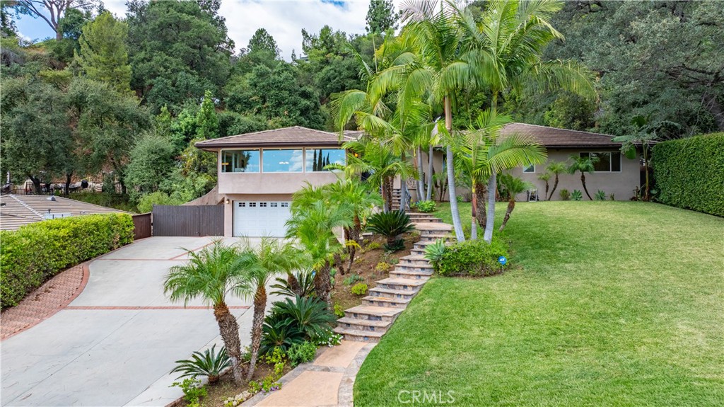 2047 Carolwood Property Photo 1