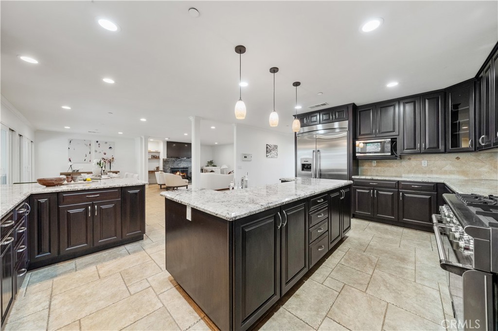 2047 Carolwood Property Photo 15