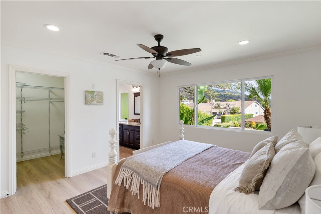 2047 Carolwood Property Photo 24