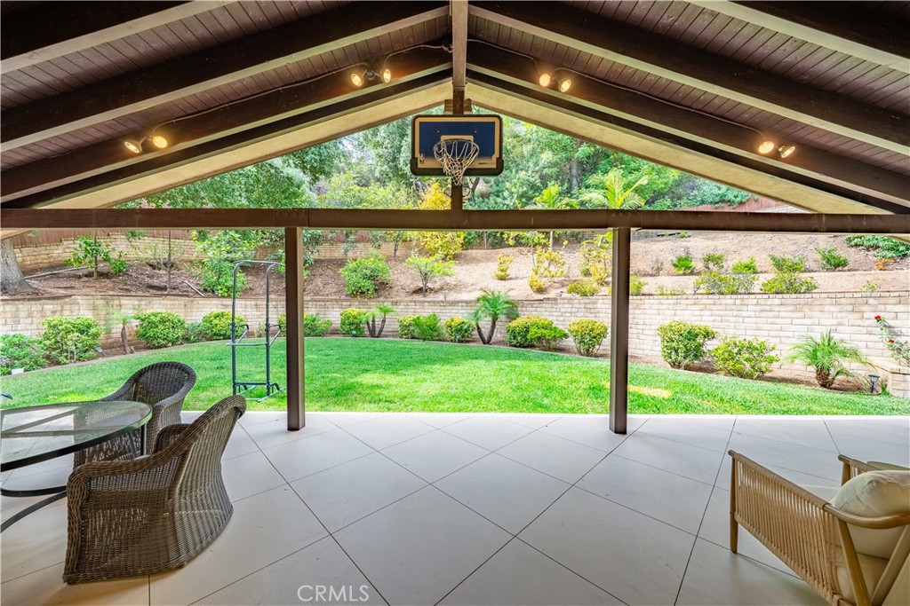 2047 Carolwood Property Photo 32