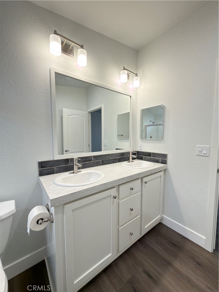 9850 Garfield Ave 18 Property Photo 17