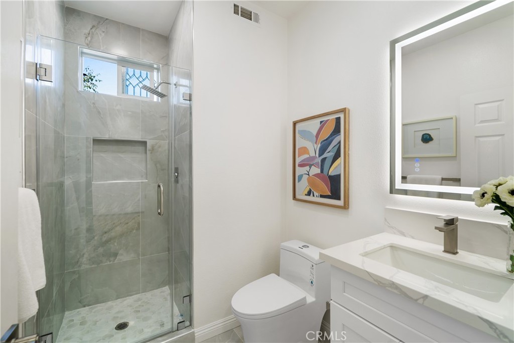 15 Lyon Ridge Property Photo 13