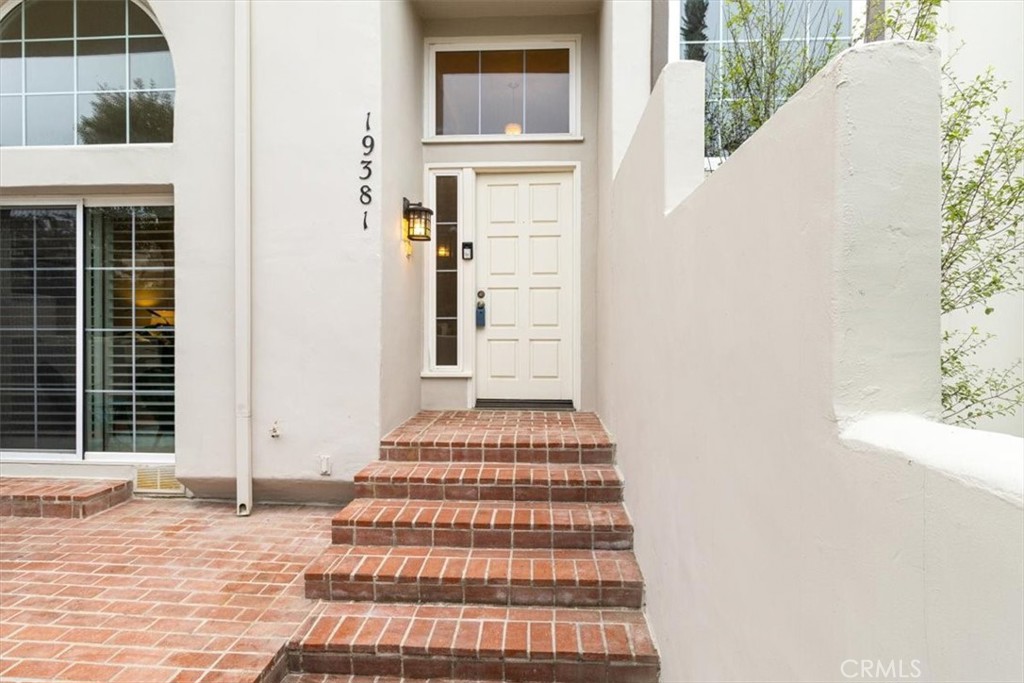 19381 Maidstone Property Photo 3