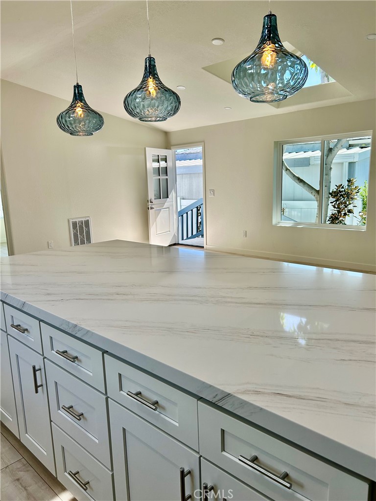 205 Tremont Dr Property Photo 3