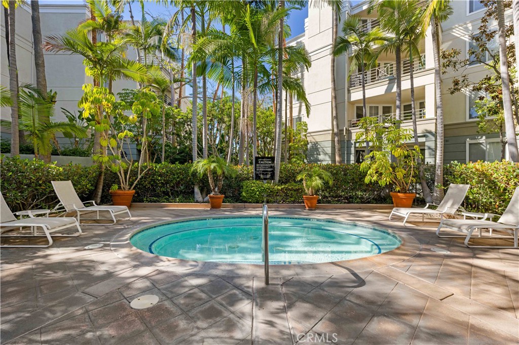 2253 Martin #106 Property Photo 19