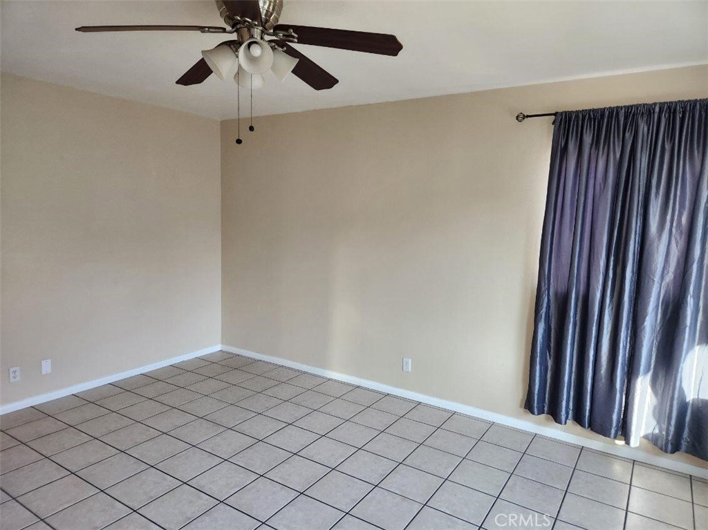 15718 Larch Avenue Property Photo 3