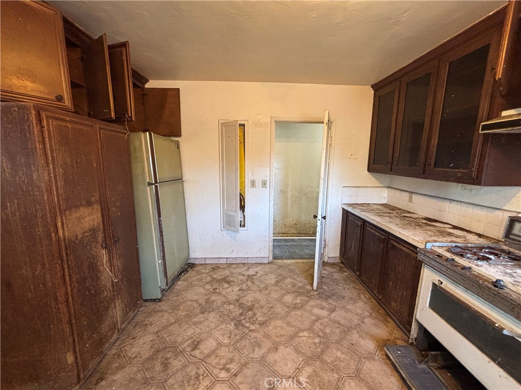 2106 Sheridan Property Photo 5