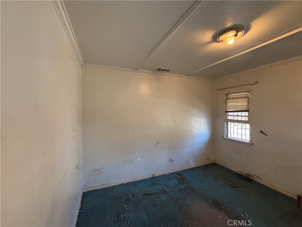 2106 Sheridan Property Photo 8