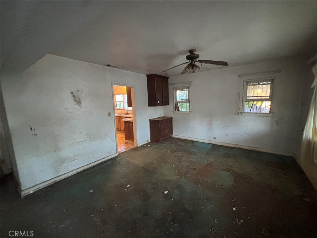 2106 Sheridan Property Photo 10