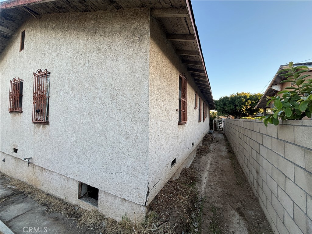 2106 Sheridan Property Photo 29