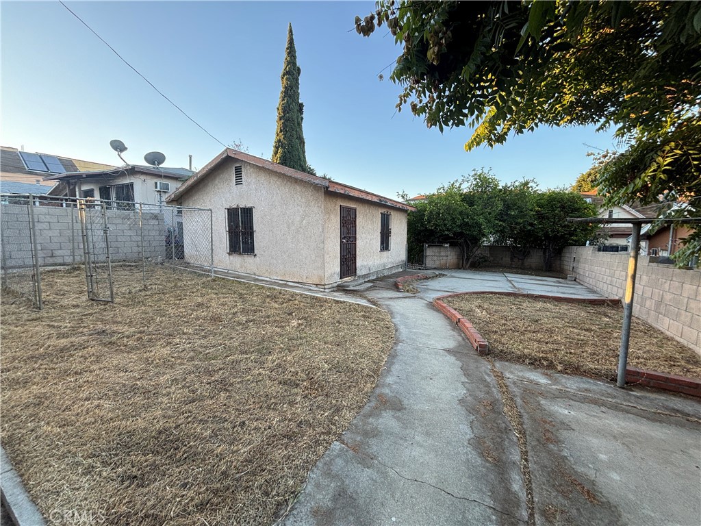 2106 Sheridan Property Photo 30