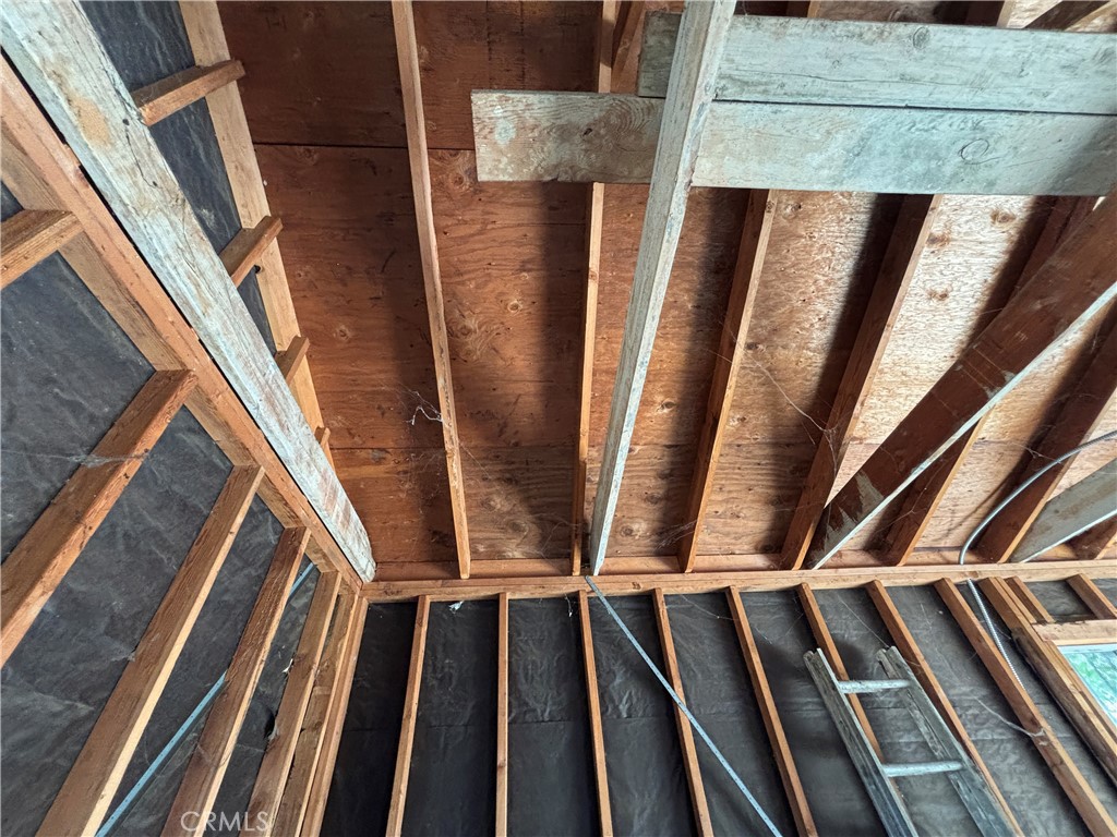 2106 Sheridan Property Photo 32