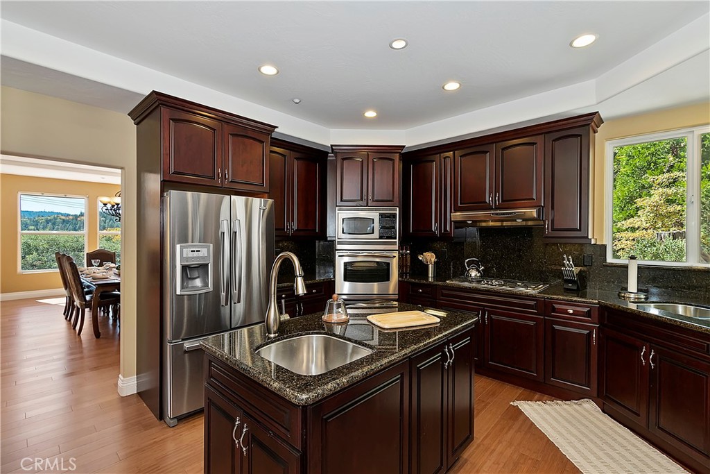 27732 North Bay Property Photo 8