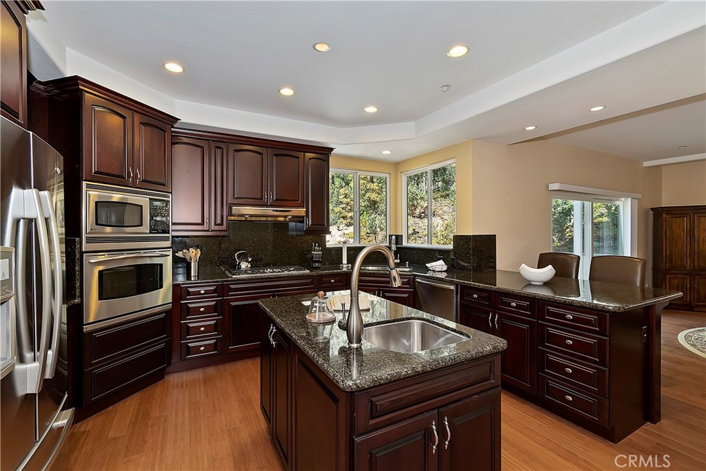 27732 North Bay Property Photo 9