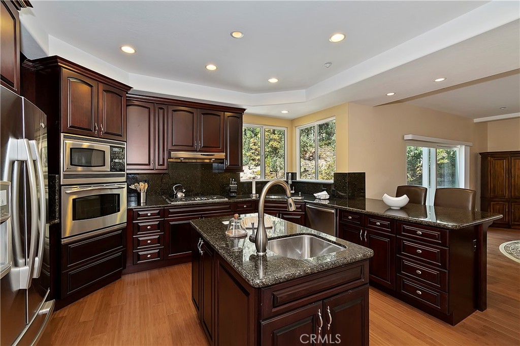 27732 North Bay Property Photo 9