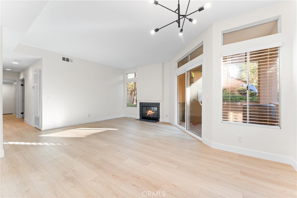 13 Silvertide Drive Property Photo 8