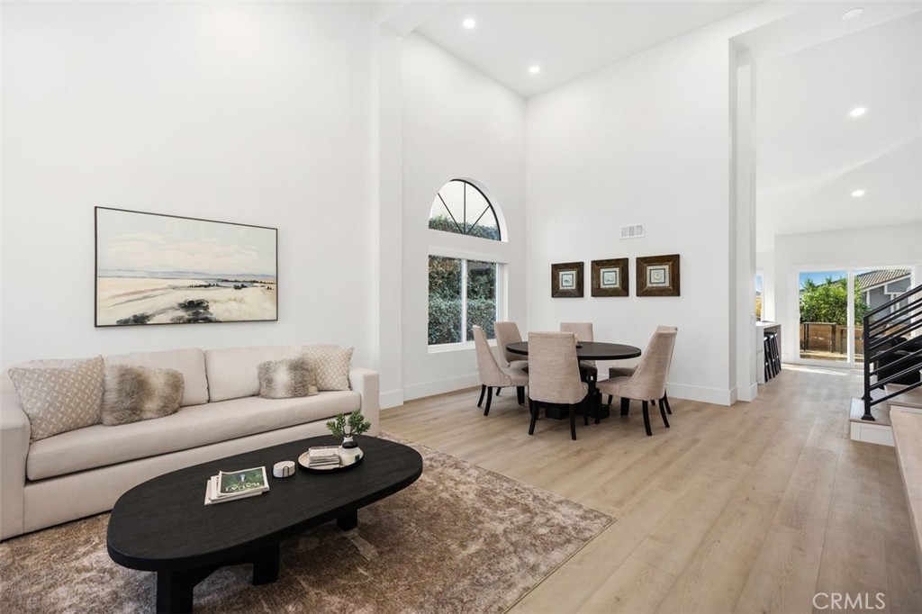 23962 Caravel Pl Property Photo 3