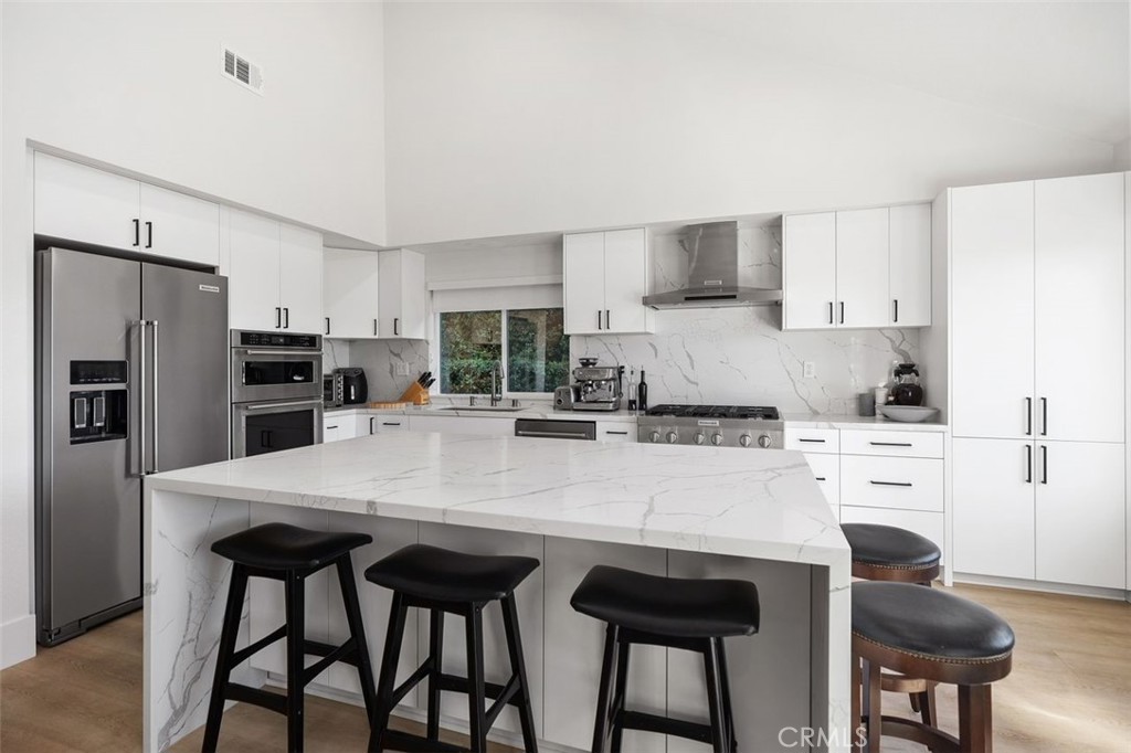 23962 Caravel Pl Property Photo 11